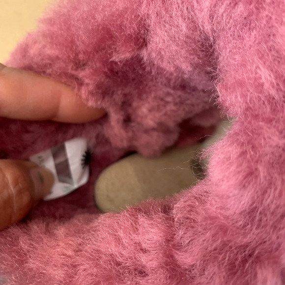 UGG CLASSIC MINI FLUFF BOOT - Picture 8 of 9